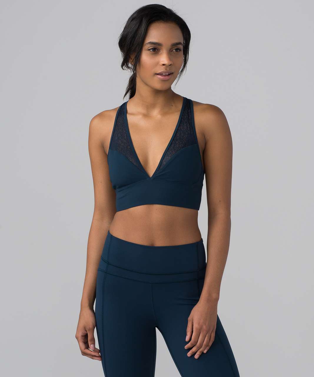 Lululemon Twist and Train Bra Jaded  Lululemon bras, High neck bikinis,  Lululemon