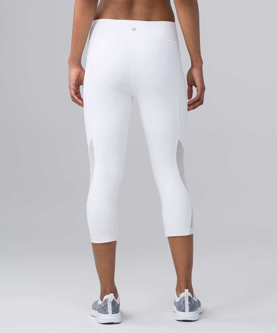 Lululemon Twist & Train Crop (19") - White