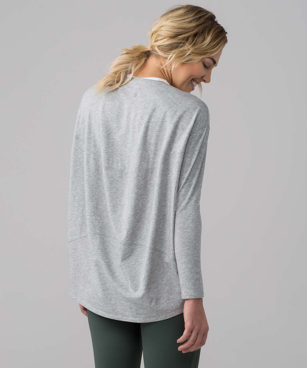 Lululemon Back In Action Long Sleeve - Heathered Core Light Grey