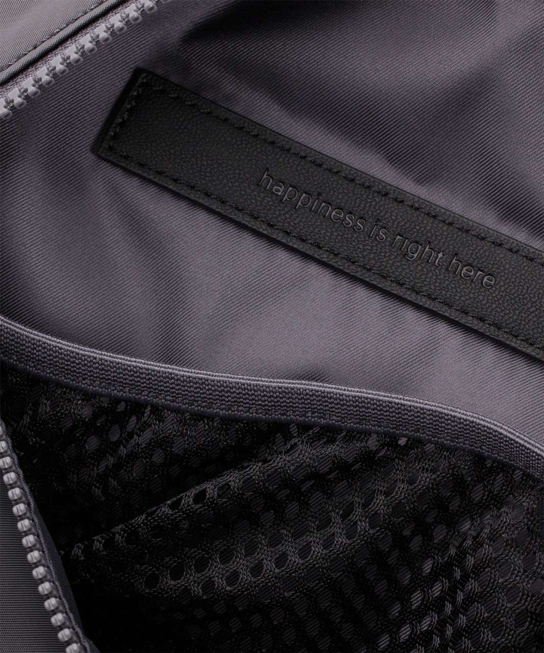 Lululemon Fast Track Bag (3L) - Dark Carbon