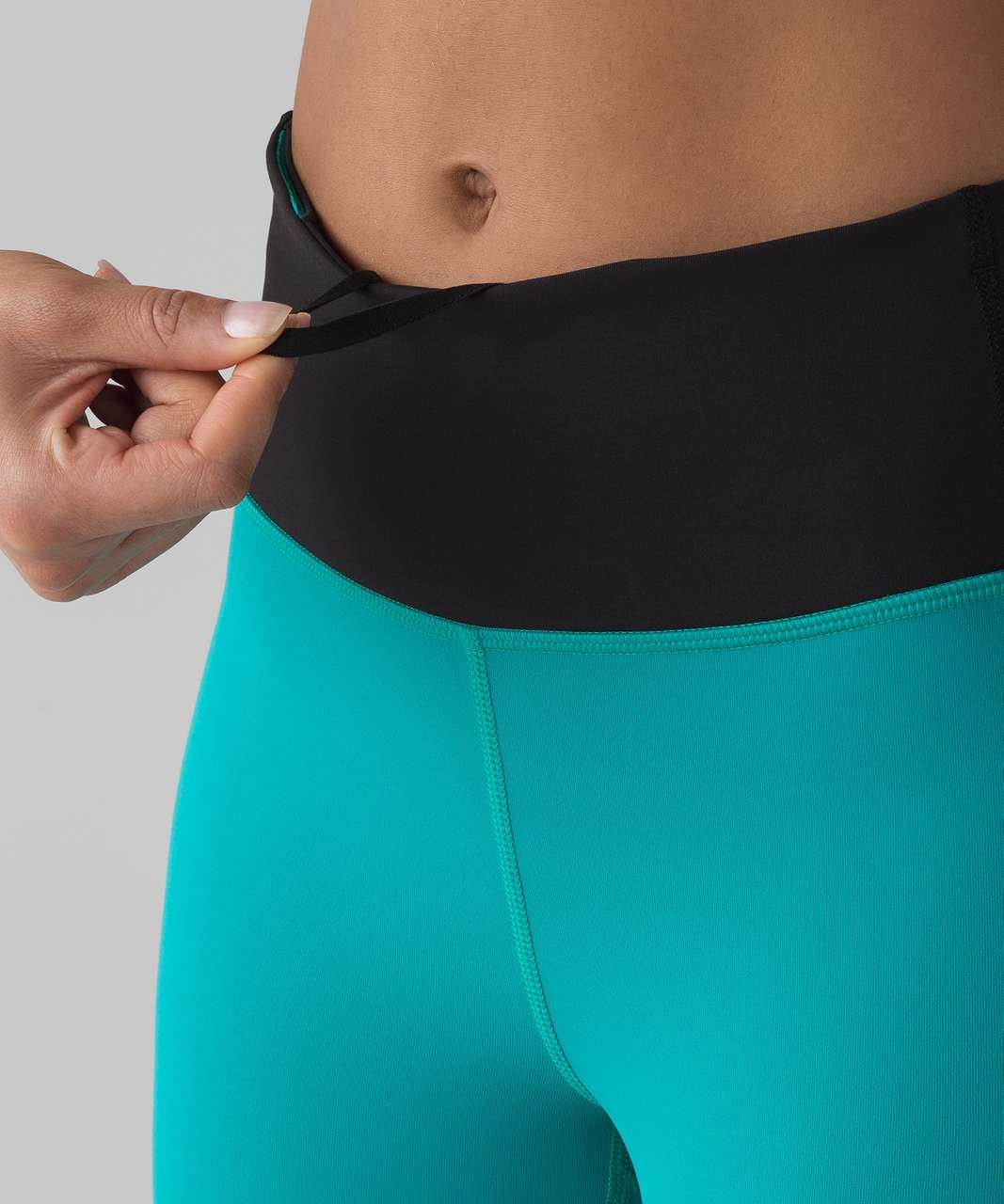 Lululemon Smooth Stride Tight - Black - lulu fanatics