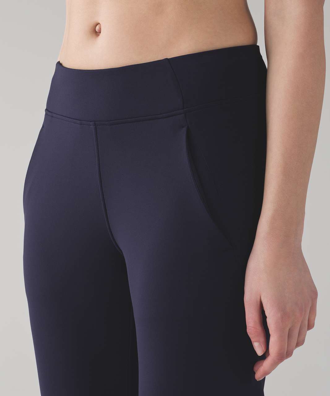 Lululemon Embrace The Space Pant (29) - Dark Olive - lulu fanatics