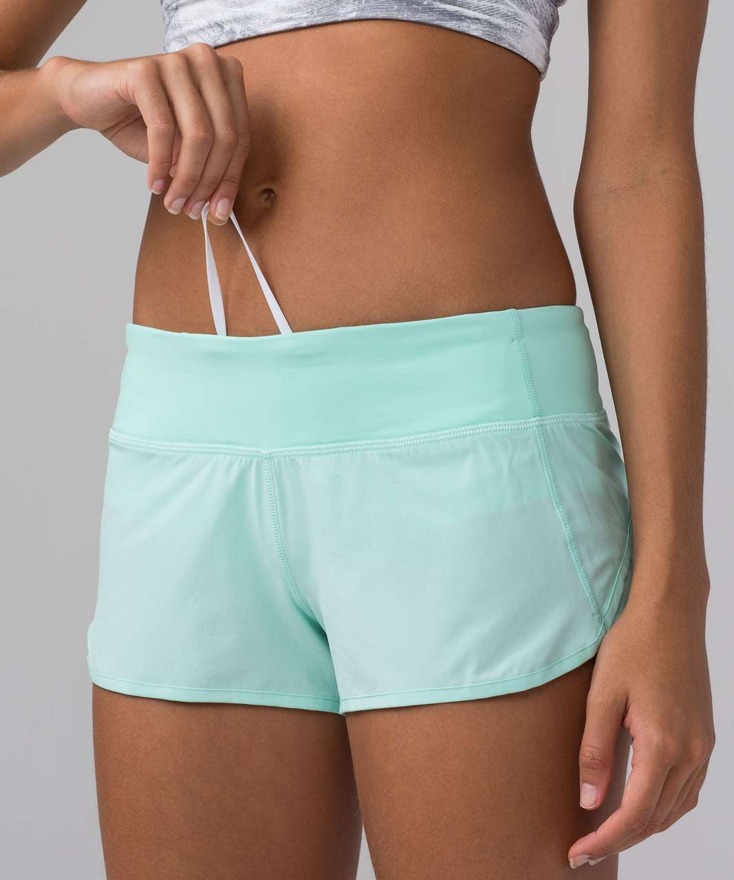 Lululemon Speed Short (4-way Stretch 2.5) - Toothpaste - lulu fanatics