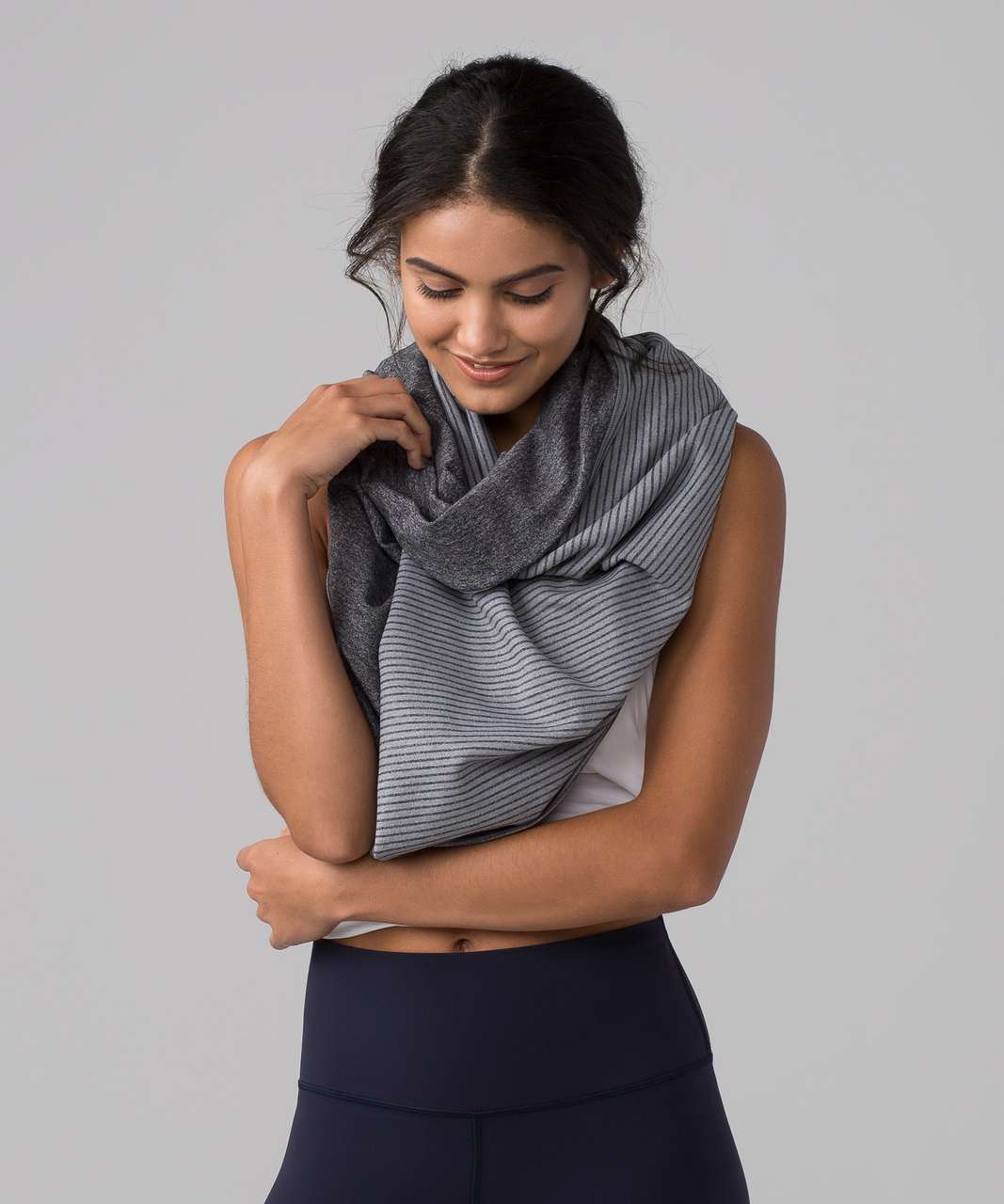 LULULEMON VINYASA SCARF (RULU) HEATHERED HERRINGBONE BLACK HHBB Black Gray  $33.00 - PicClick