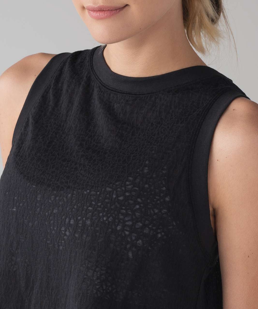 Lululemon Hint of Sheer Cropped Tank - Black