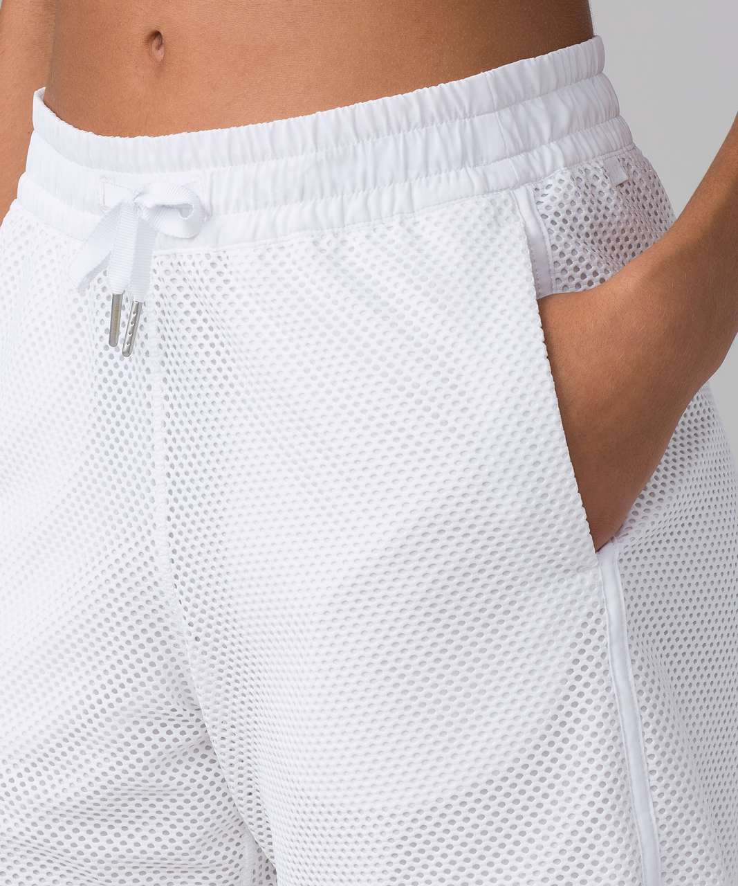 Lululemon Mesh On Mesh Short (5") - White