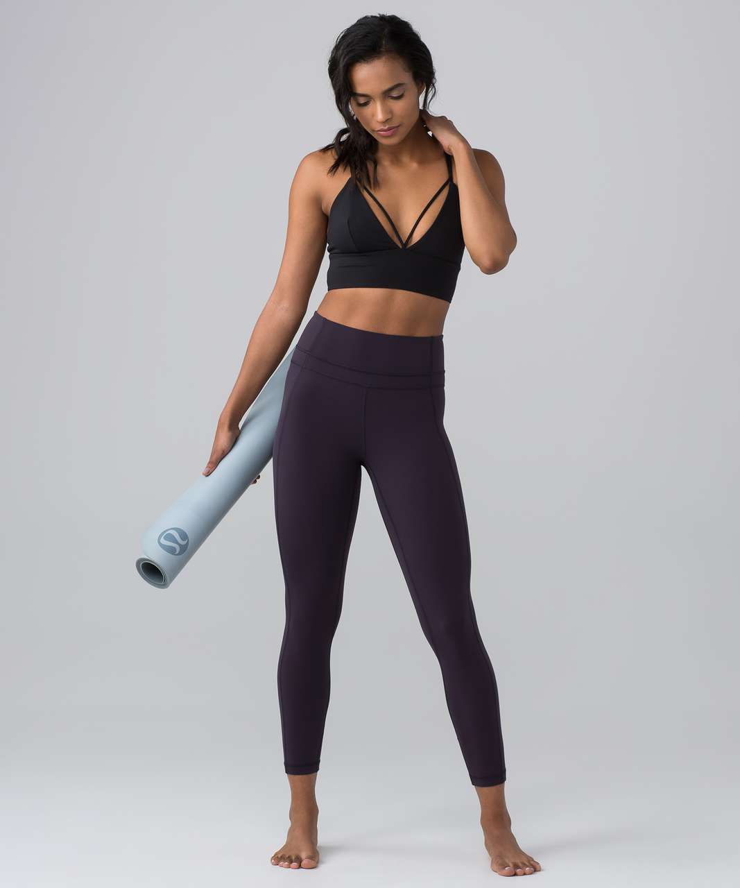 Still now bra in moonwalk size 6?+ pushing limits crop size4 in dark carbon  : r/lululemon