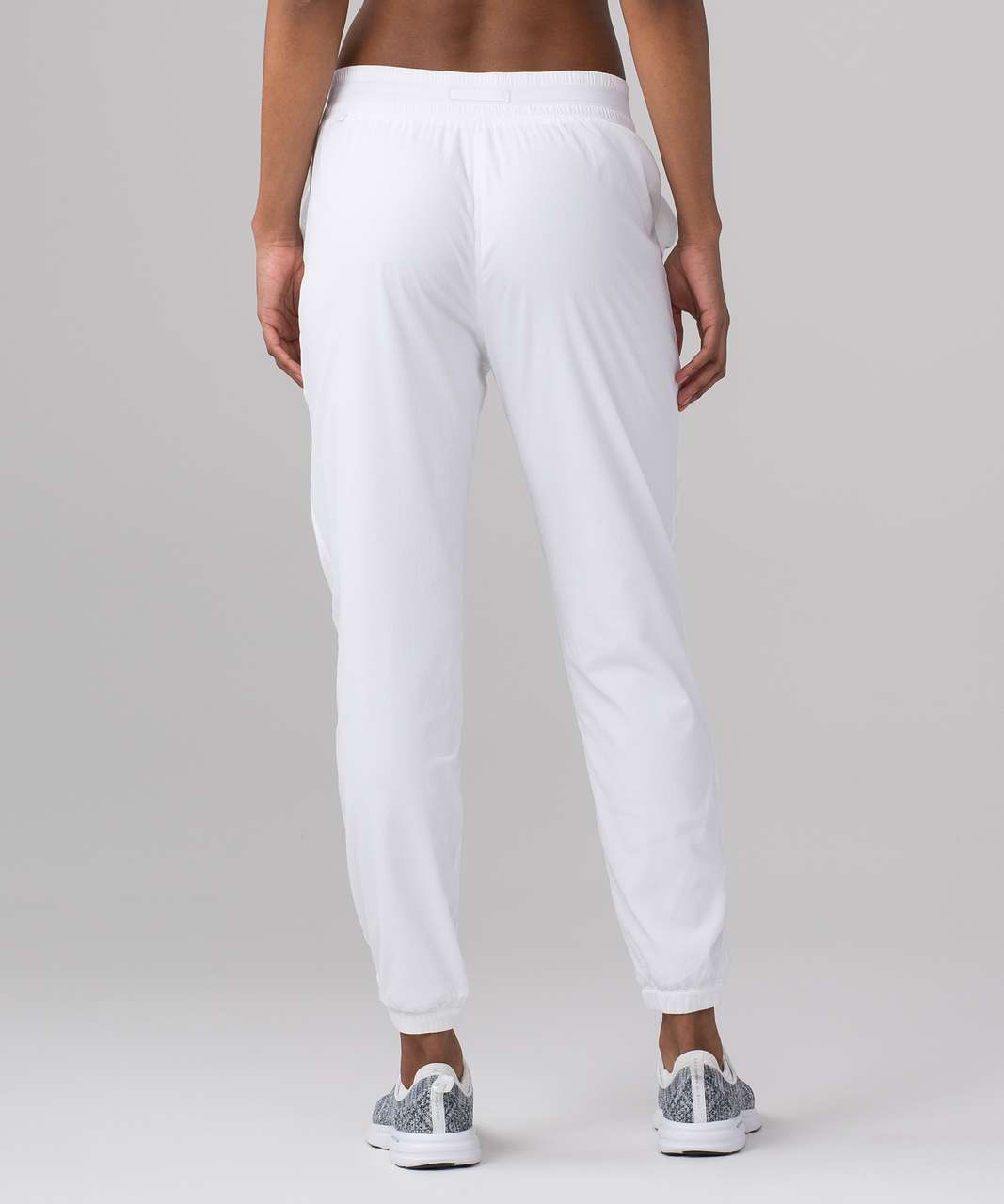 Lululemon In-Depth Jogger (28") - White