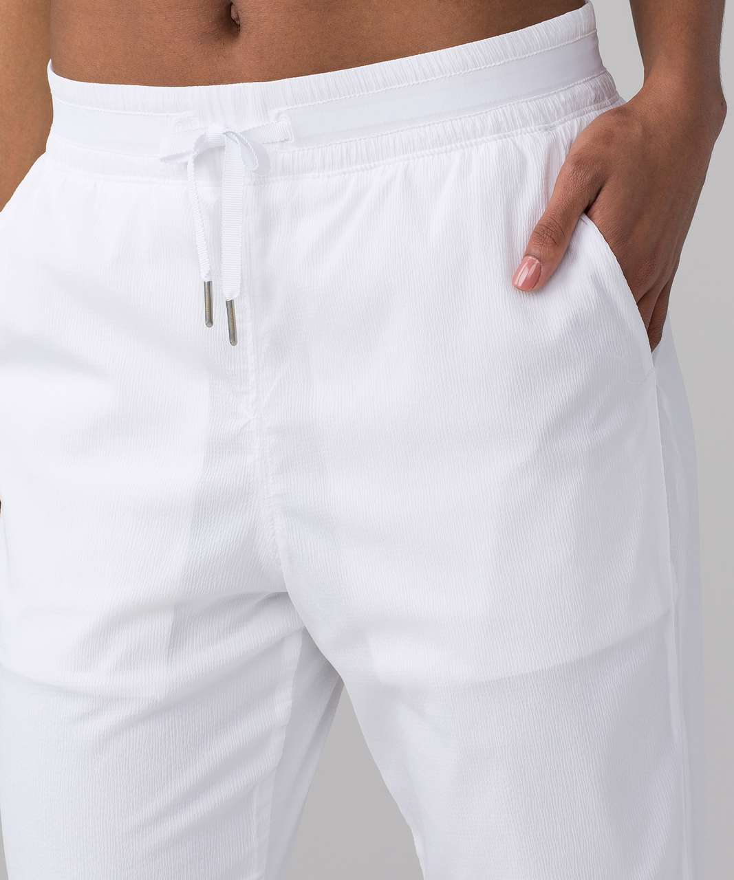 Lululemon In-Depth Jogger (28) - White - lulu fanatics