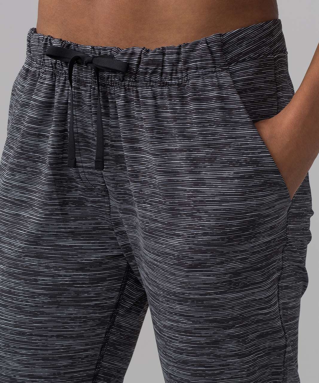 Lululemon Jet Crop (Slim) (Luxtreme 19") - Wee Are From Space Dark Carbon Ice Grey