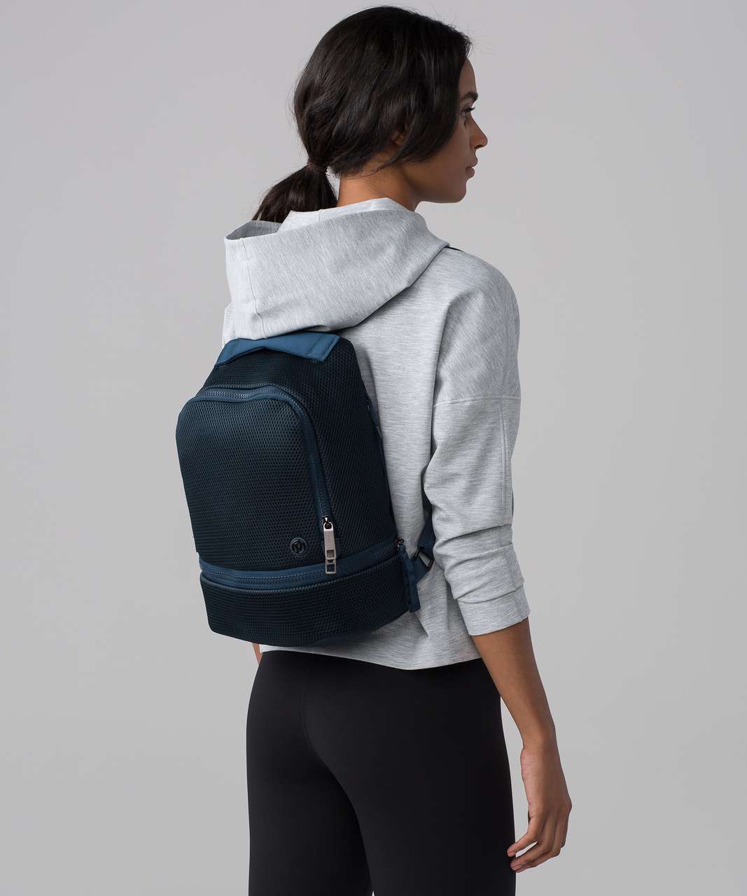 Lululemon Go Lightly Backpack (Mesh) (Mini 12L) - Jaded