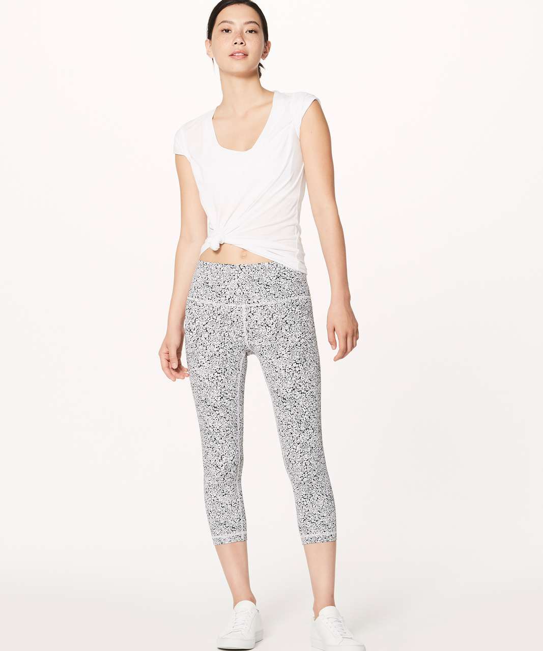 Lululemon Wunder Under Crop (Hi-Rise) (Full-On Luxtreme 21") - Ditsy Daisy White Black