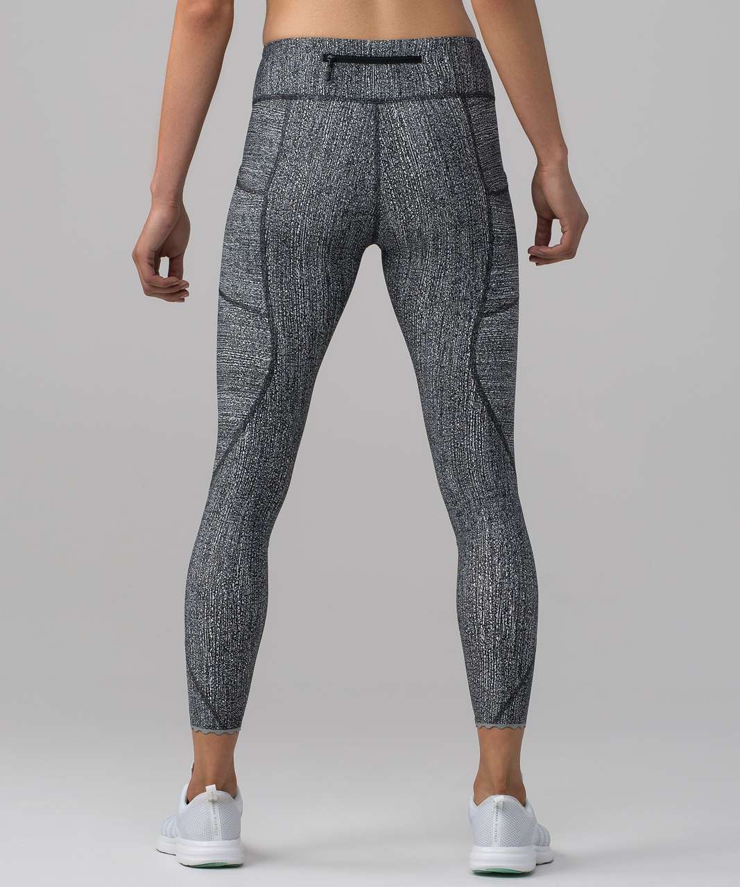 Lululemon Tight Stuff Tight II (25) - Salt Alpine White Black