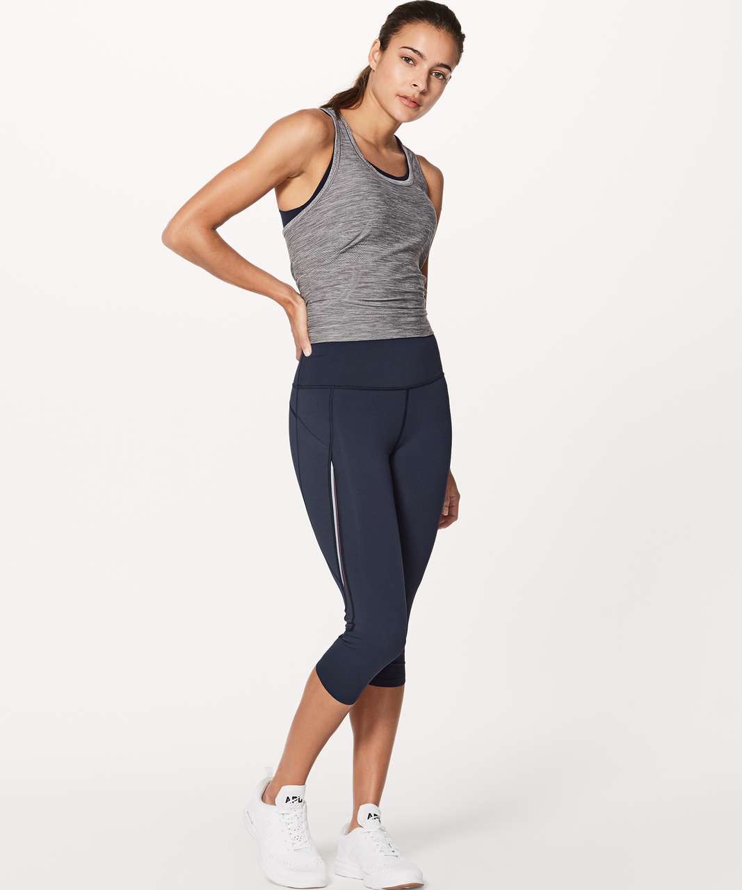 Lululemon Enlite Bra - Midnight Navy - lulu fanatics