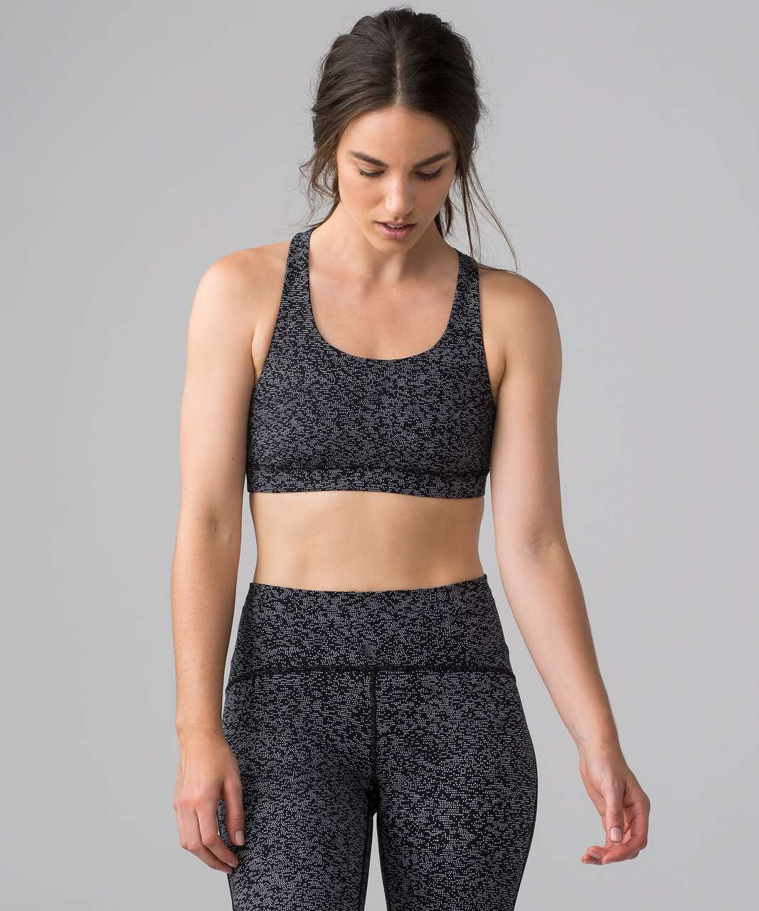 Lululemon Invigorate Bra - Soundwave White Black / Black - lulu fanatics