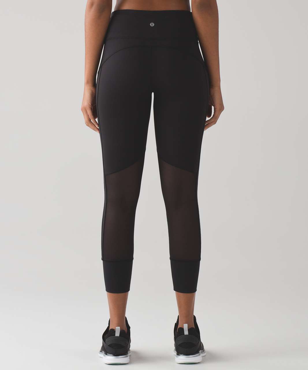 Lululemon Black Sexy leggings Size 8 and they Perk up your behind!