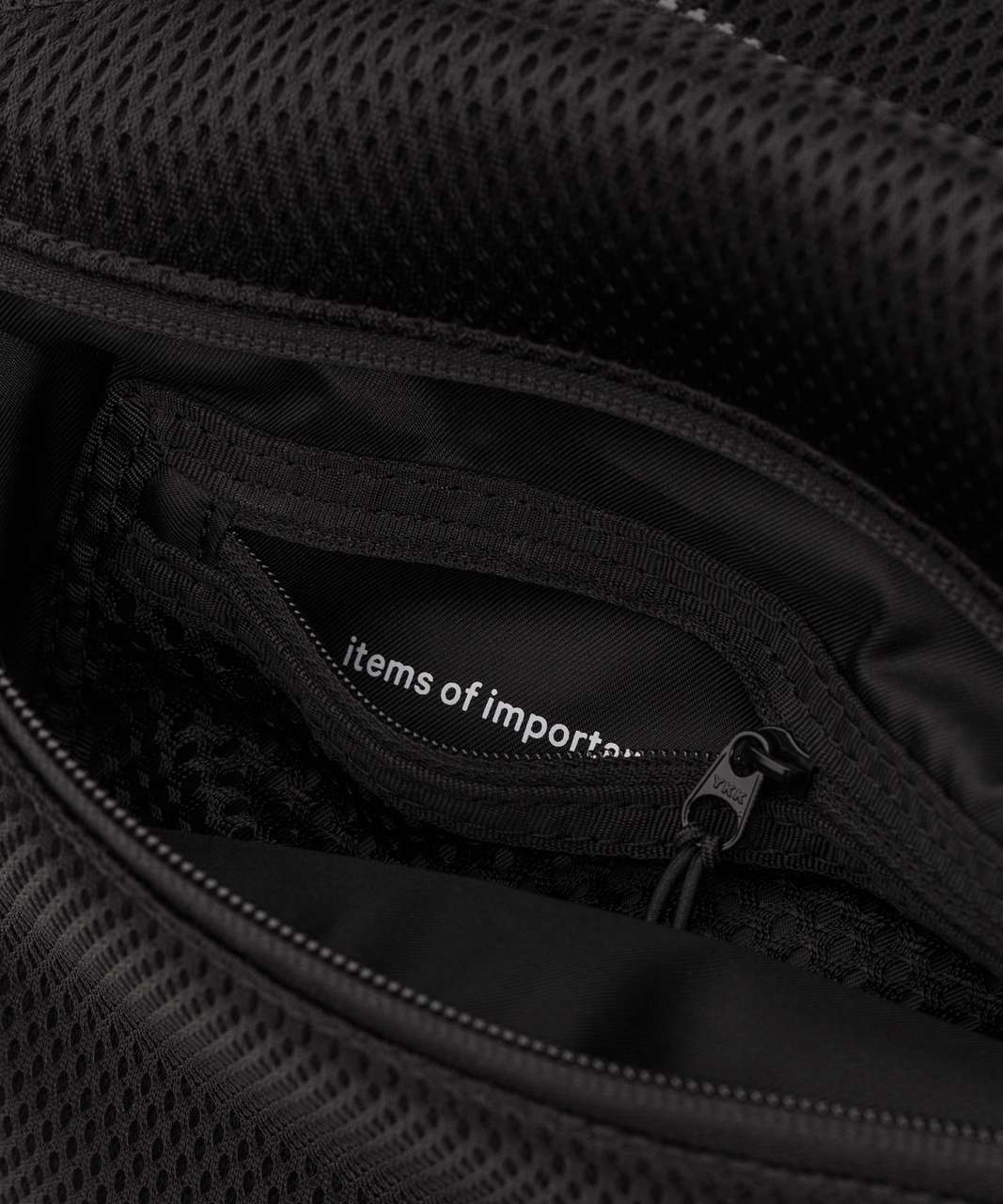 Lululemon Fast Track Bag (3L) - Black