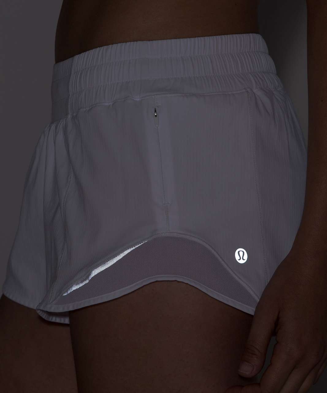 Lululemon Hotty Hot Short II *2.5" - White / Barely Beige