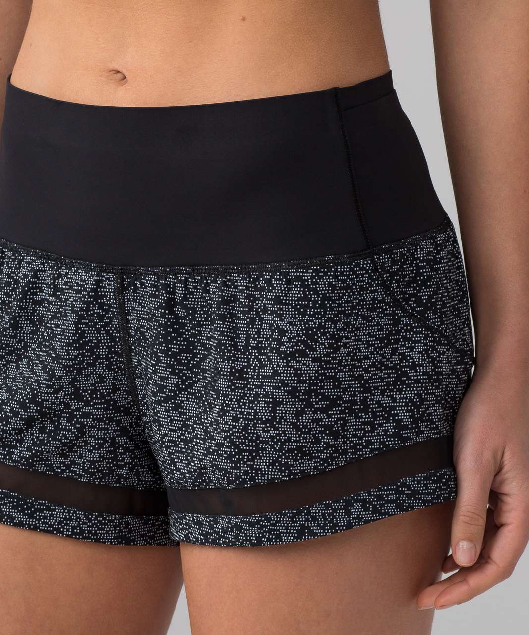 Lululemon Pace Perfect Short (3") - Soundwave White Black / Black