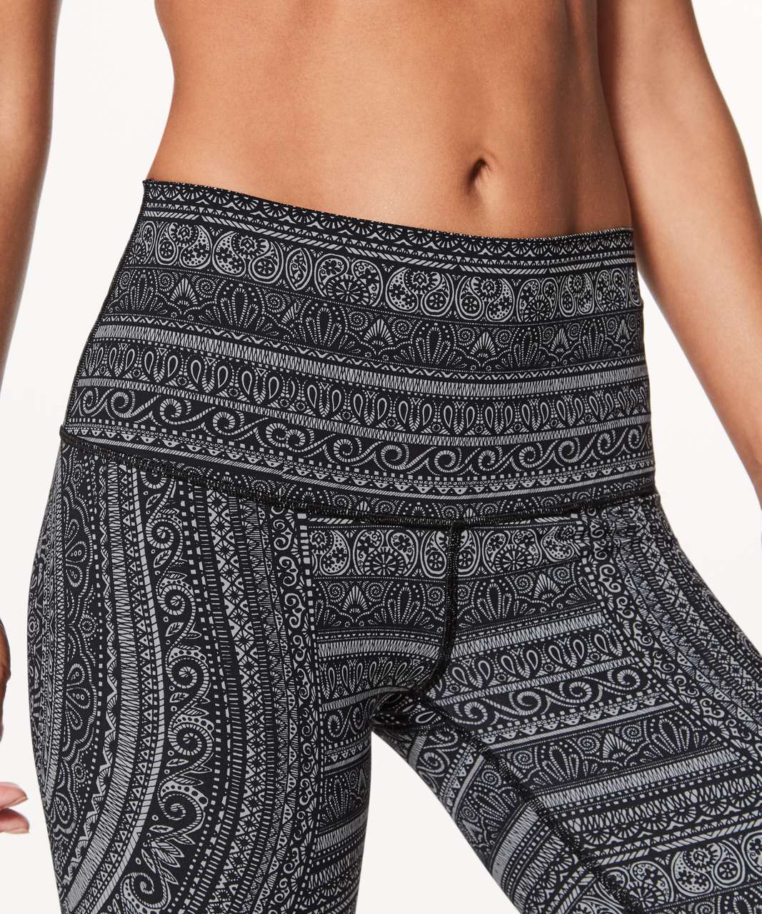 lululemon Review: Entwined Hi-Rise Wunder Under Pant in Nulux