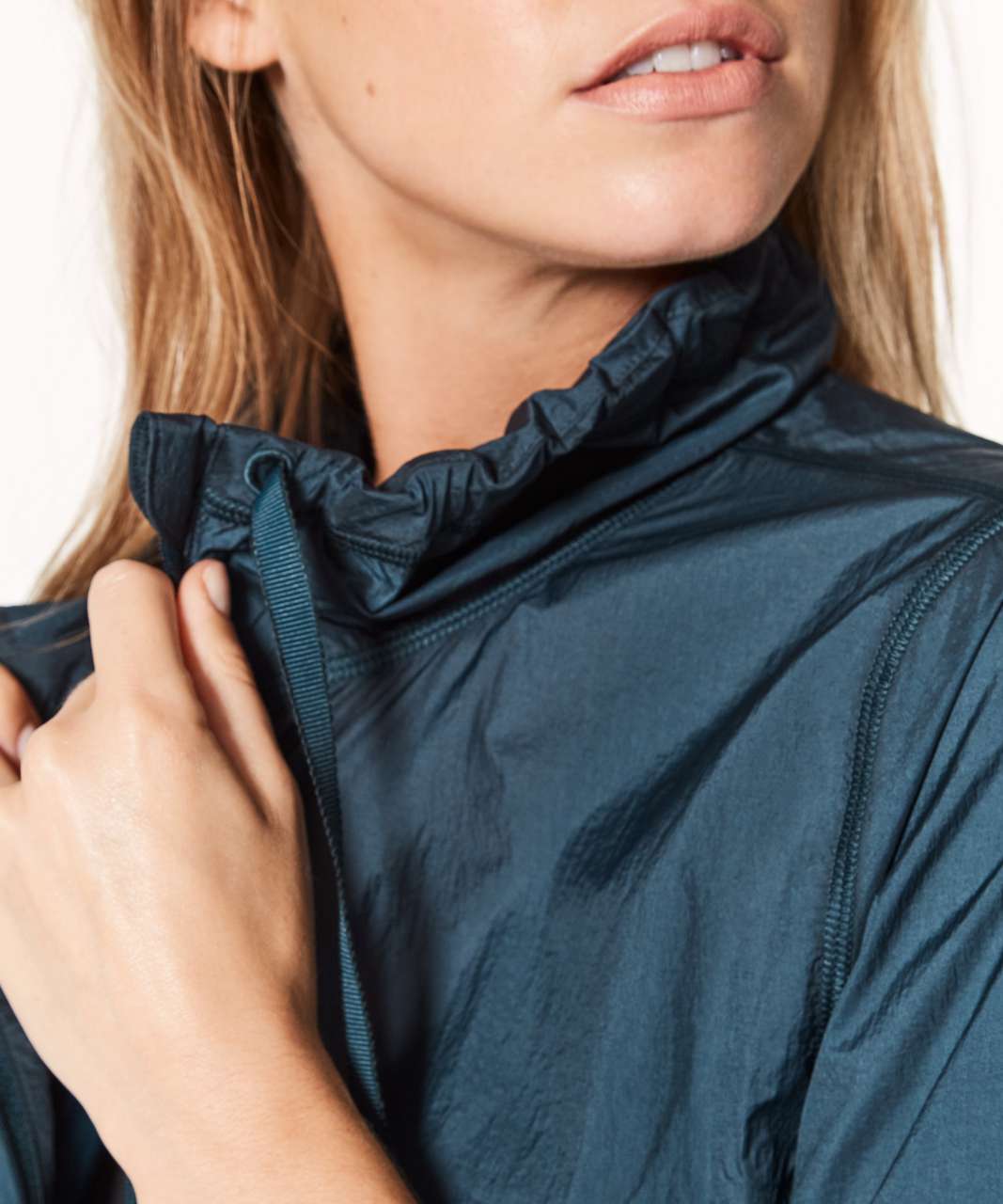 Lululemon Translu Anorak - Submarine