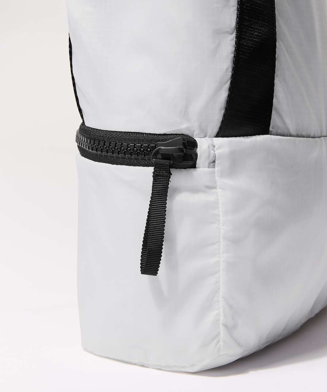 Lululemon Go Lightly Tote Packable (20L) - White