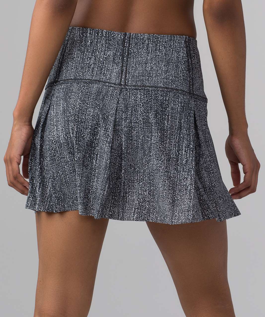 Lululemon Lost In Pace Skirt (Tall) (15") - Salt Alpine White Black