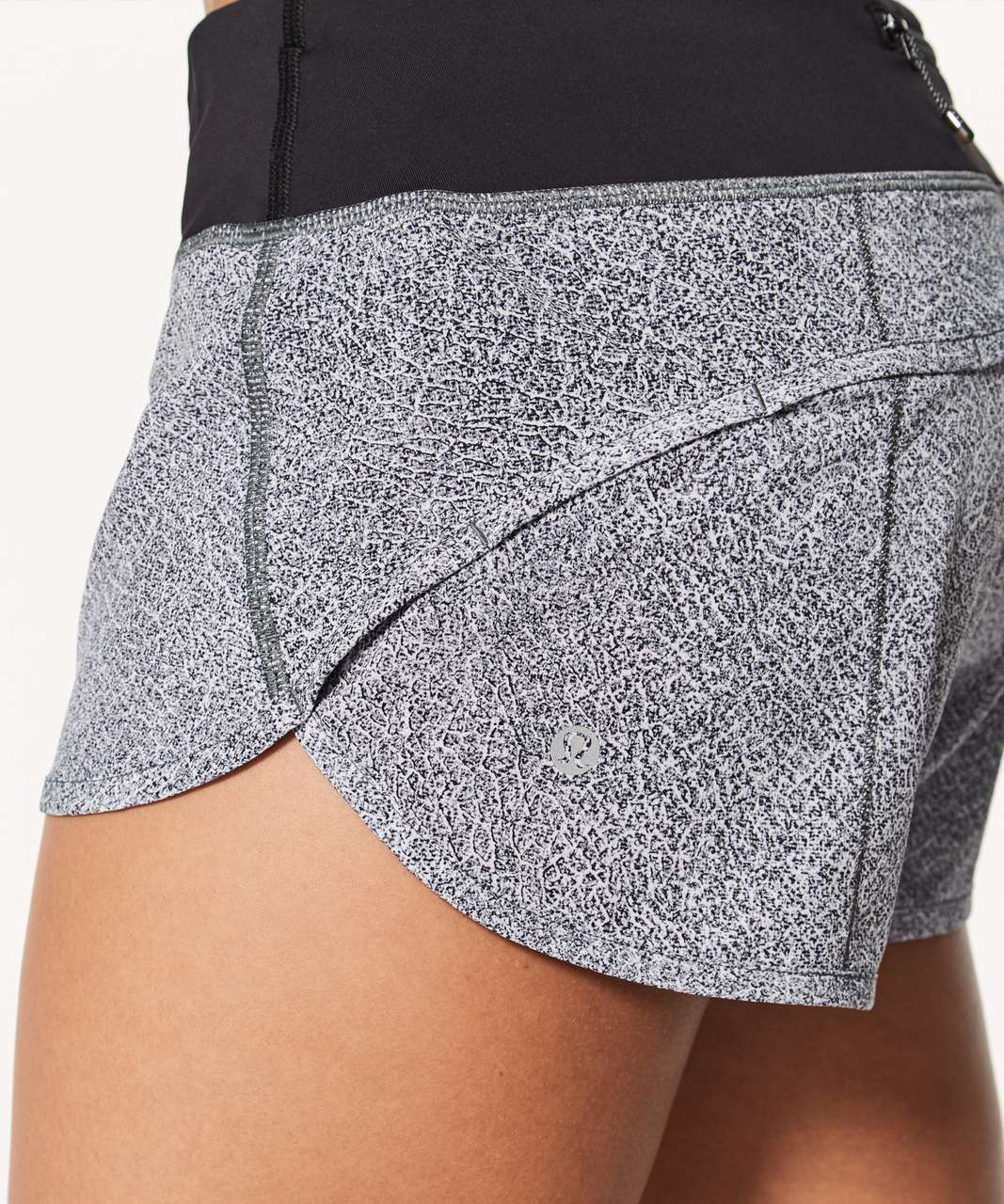 Lululemon Speed Short (2.5") - Fractal Alpine White Black / Black