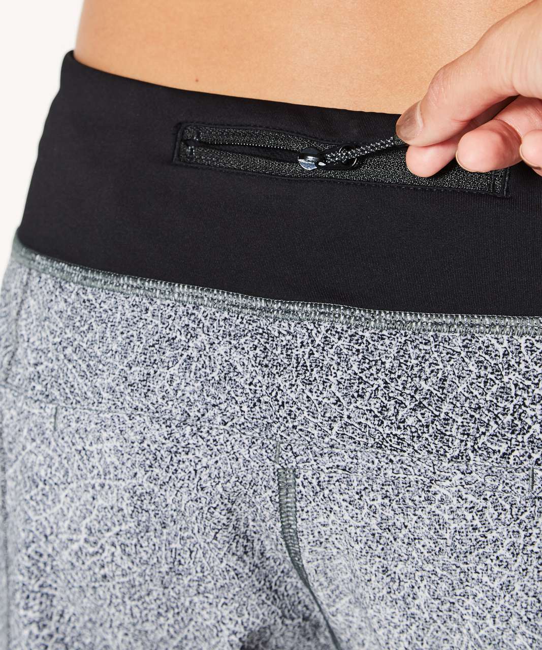 Lululemon Speed Short (2.5") - Fractal Alpine White Black / Black