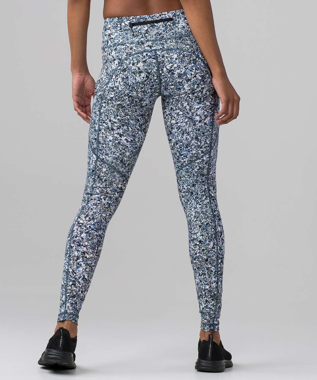 Lululemon Speed Tight V (Reflective) - Frozen Fizz Reflective Black - lulu  fanatics