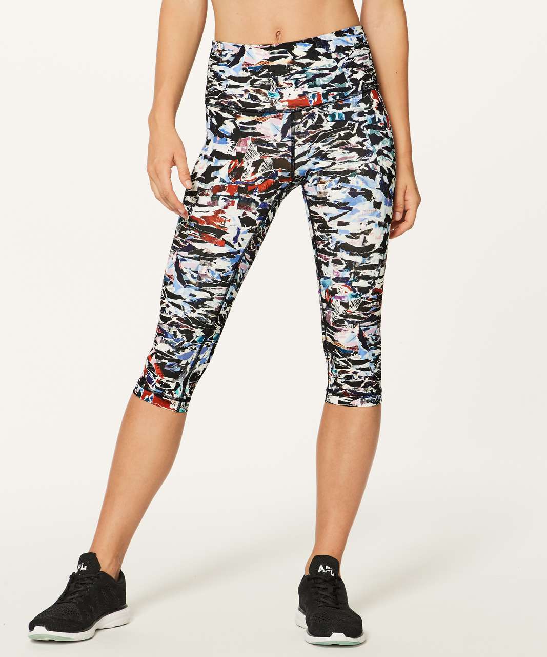 Lululemon Wunder Under Hi-Rise 1/2 Tight (Full-On Luxtreme 17) - Culture  Clash Multi Black - lulu fanatics