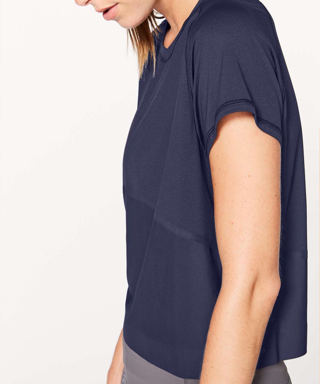 Lululemon Final Lap Short Sleeve - Midnight Navy