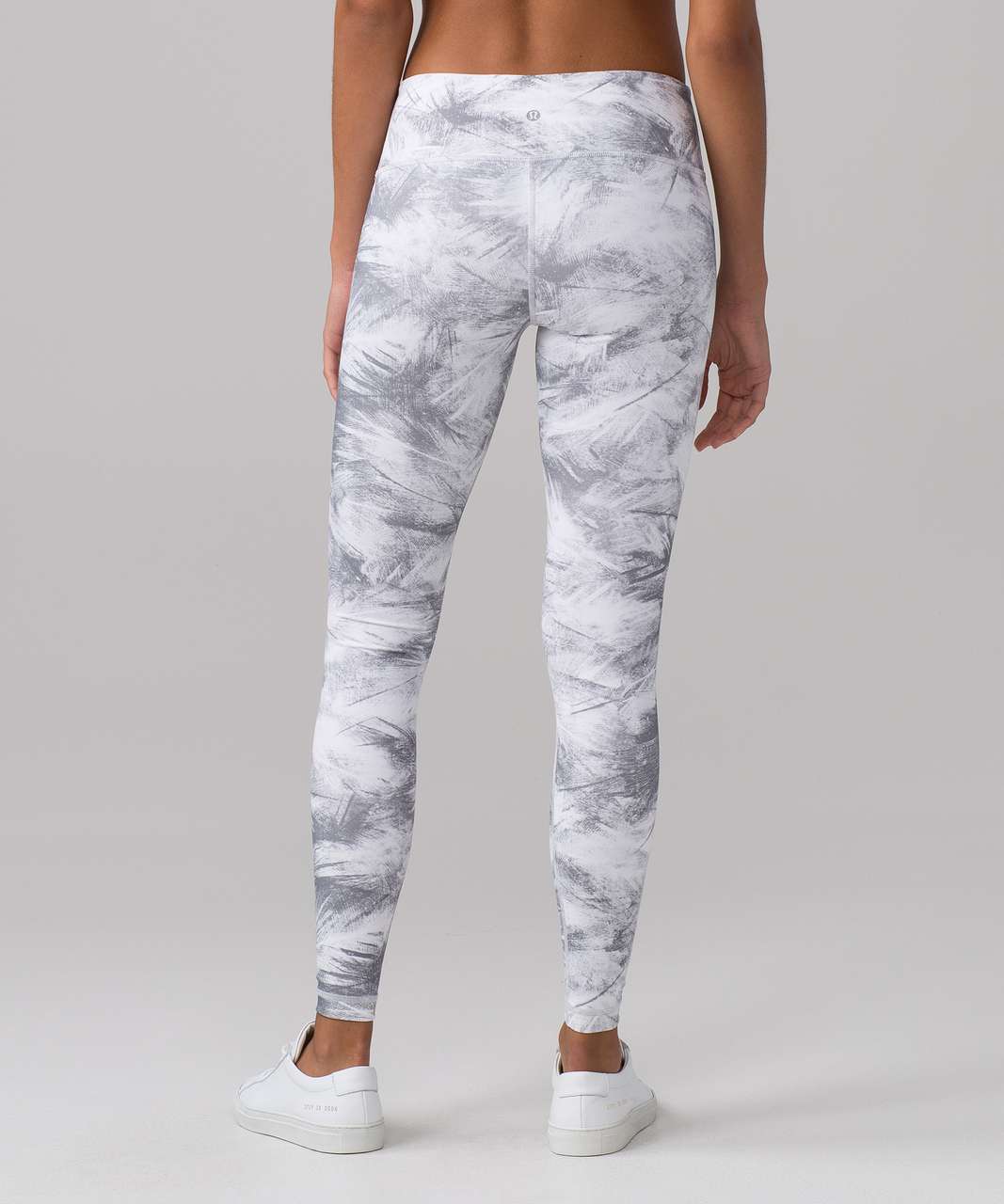 LULULEMON Wunder Under HR Tight Tie dye Grey White Luxtreme size 6 Leggings