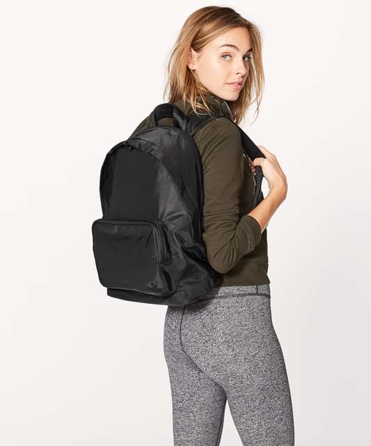 Lululemon Everywhere Backpack (17L) - Dark Olive - lulu fanatics