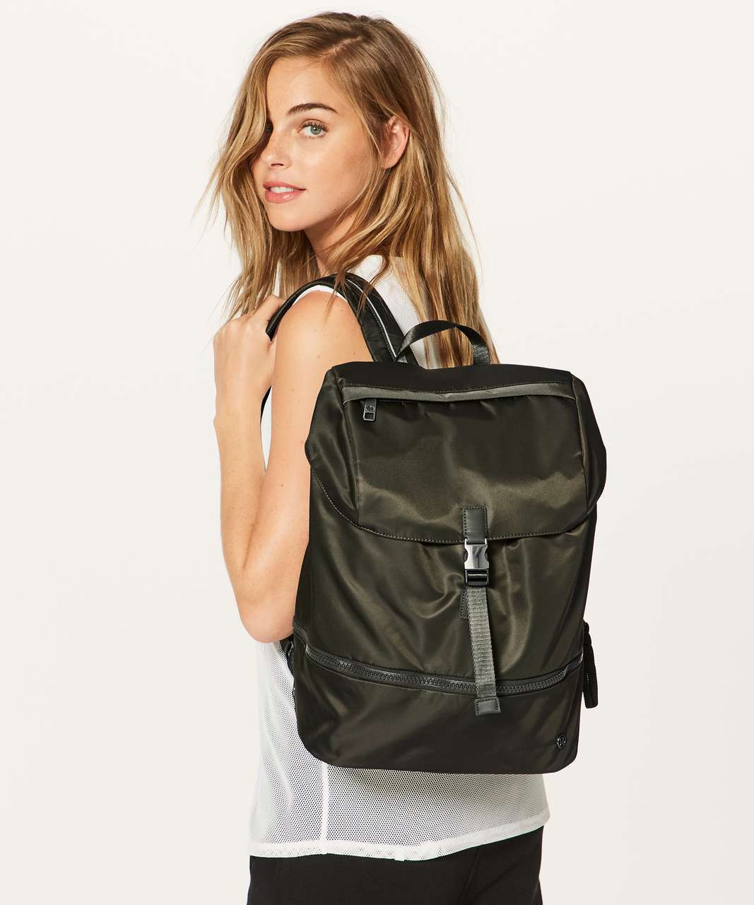 Lululemon Go Lightly Rucksack (26L ) - Dark Olive