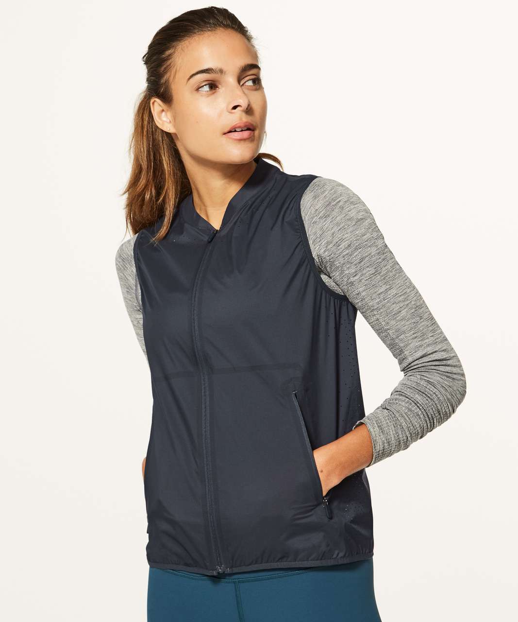 Lululemon Like The Wind Vest - Melanite 