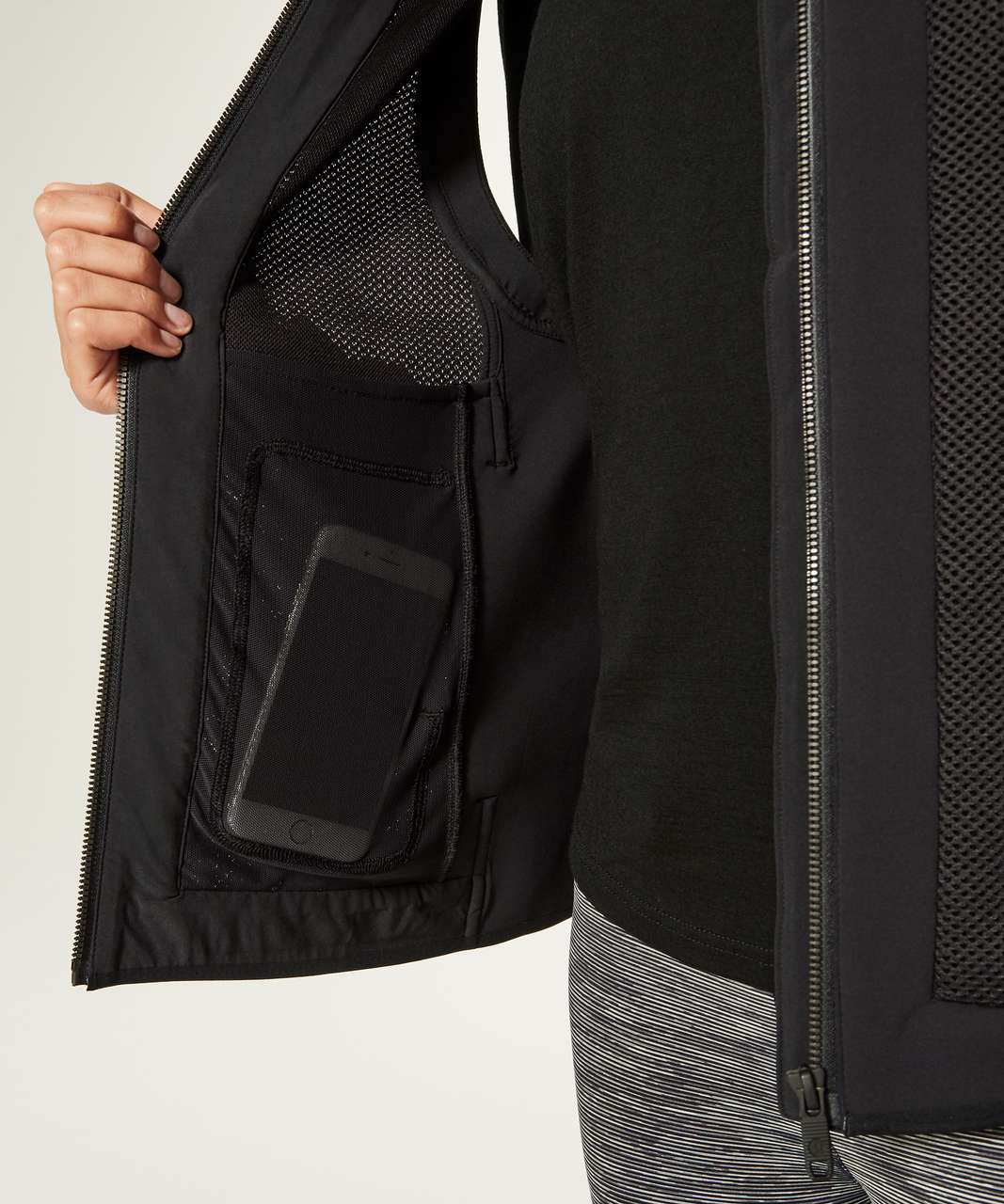 Lululemon The Spaces In-Between Vest - Black