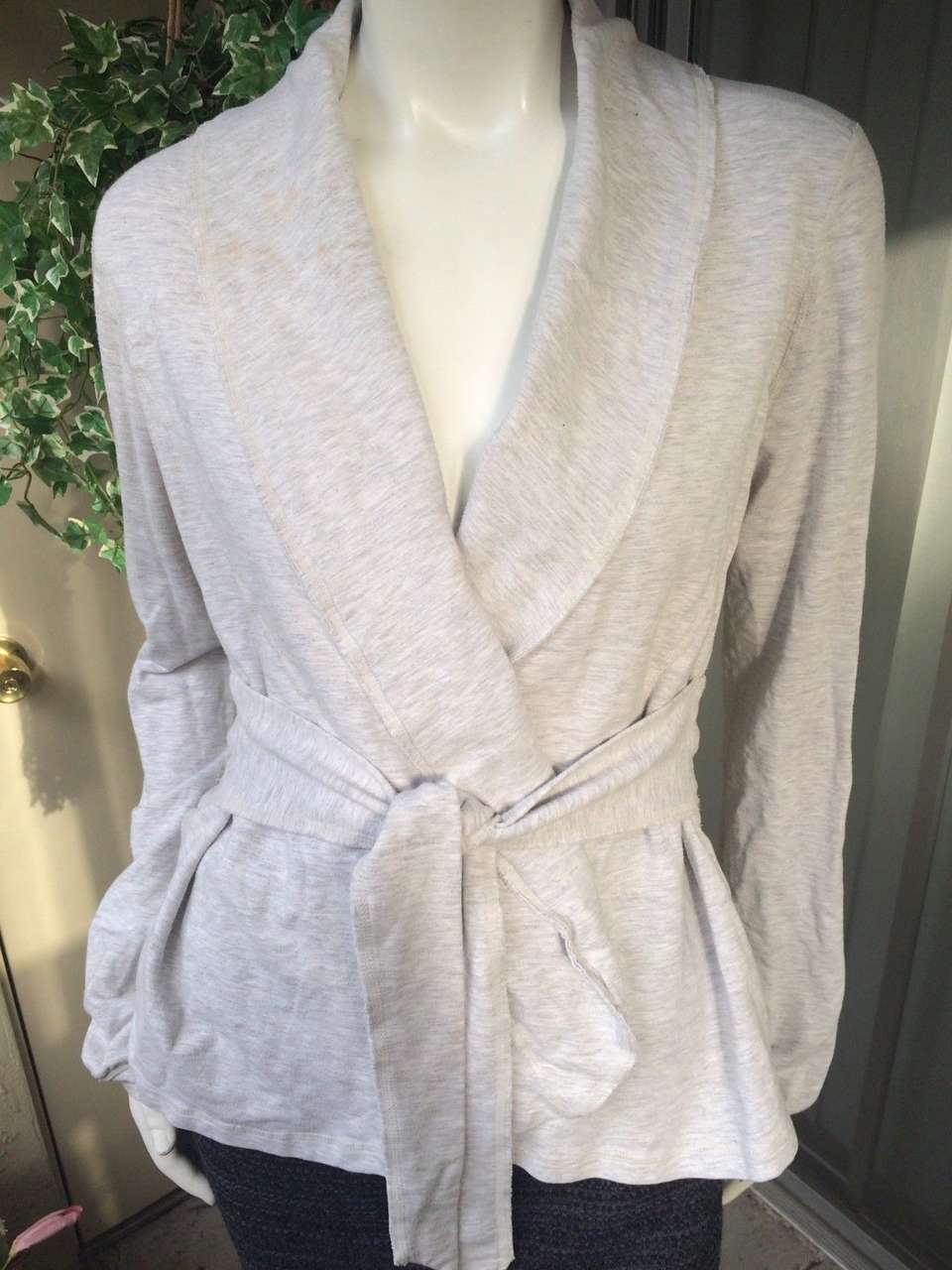 Lululemon Dance Pulse Wrap - Heathered Sport Grey - lulu fanatics