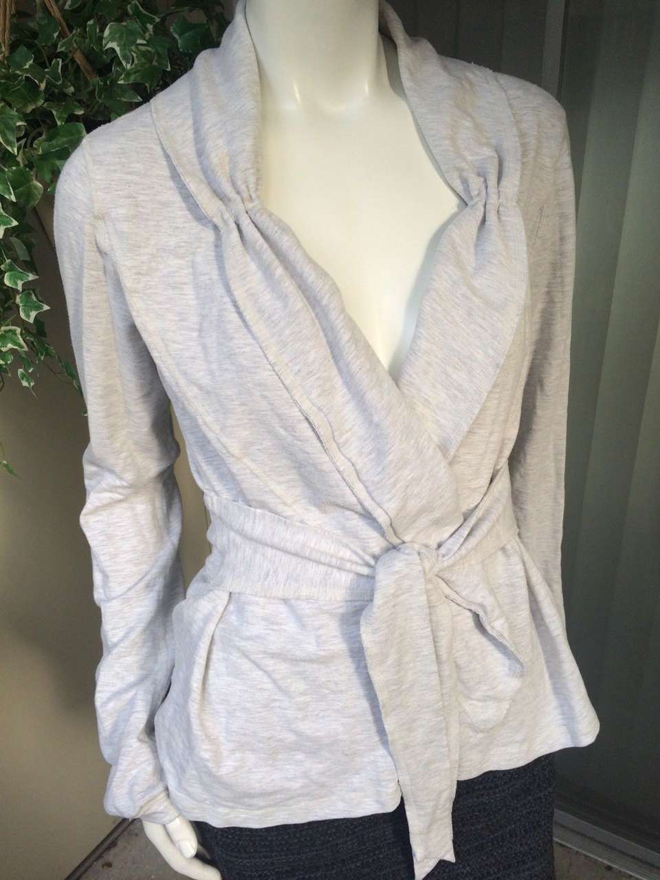 Lululemon Dance Pulse Wrap - Heathered Sport Grey