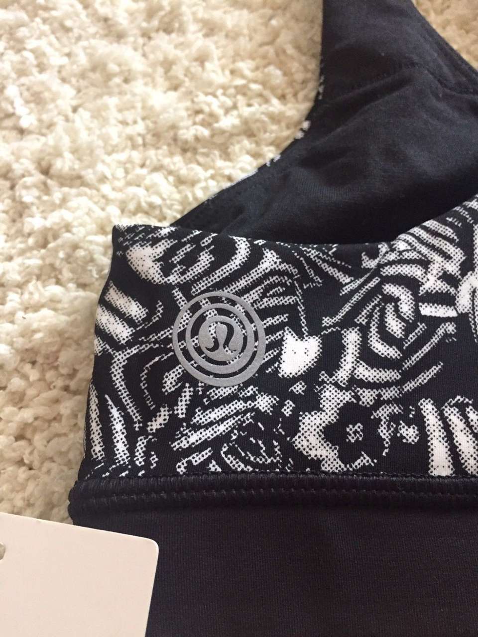 Lululemon Invigorate Bra - Luminesce Splatter White Black / Black