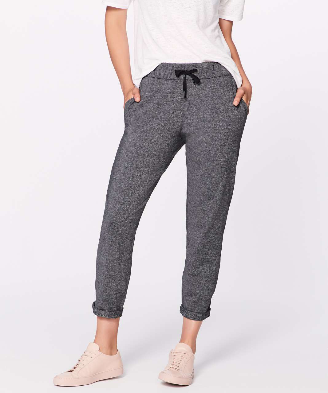 Lululemon On The Fly Pant *28 - Black (First Release) - lulu fanatics