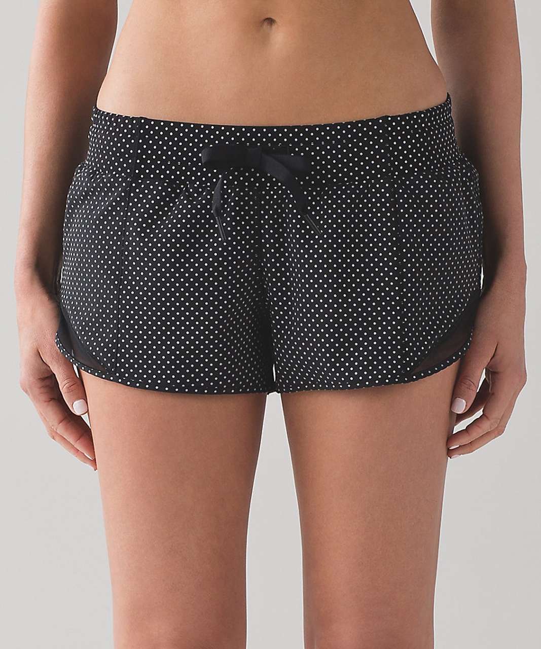 Lululemon Hotty Hot Short *Shine Bright (2.5") - Reflective Polka Dot Silver / Black (AU Release)