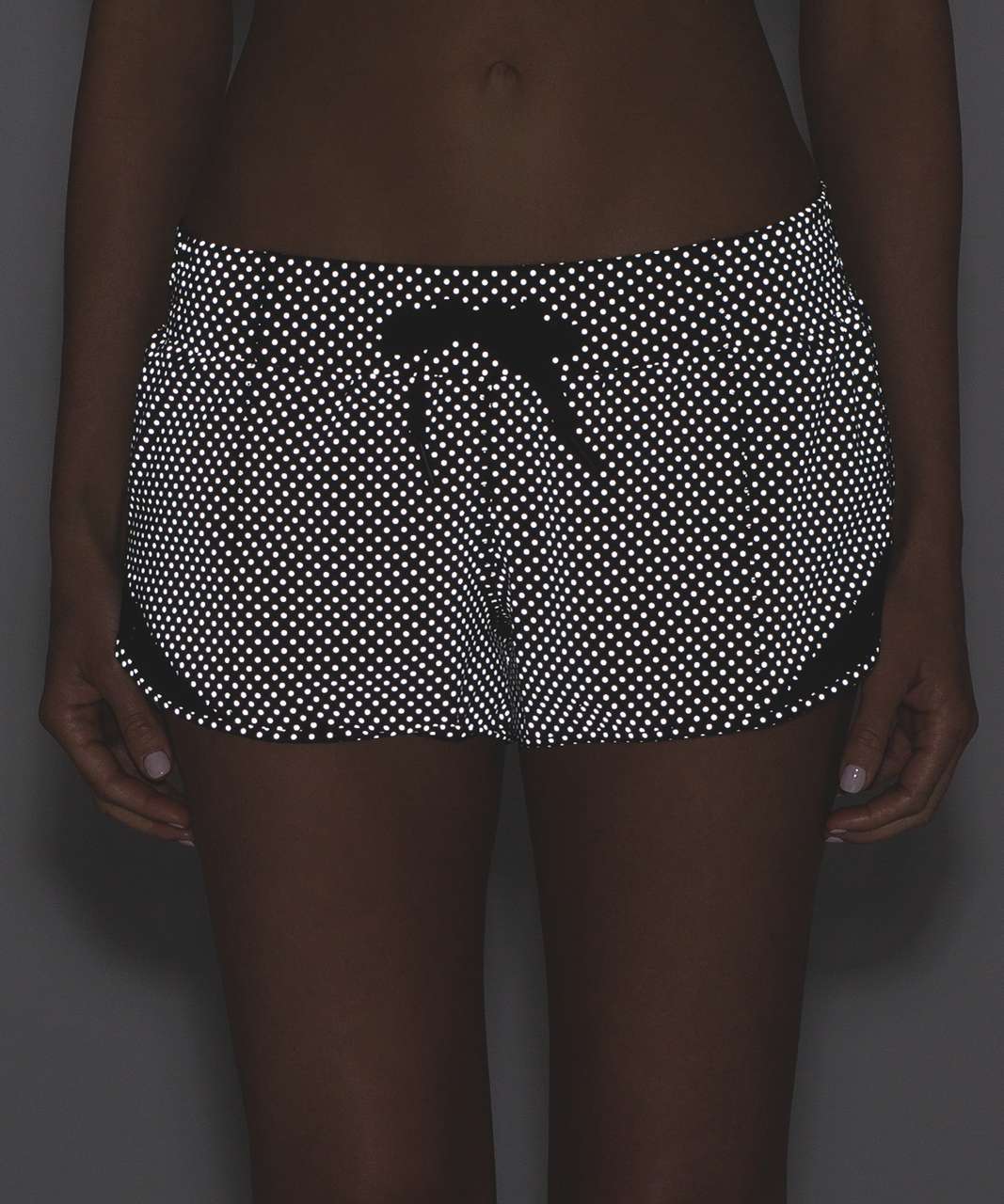 Lululemon Hotty Hot Short *Shine Bright (2.5") - Reflective Polka Dot Silver / Black (AU Release)