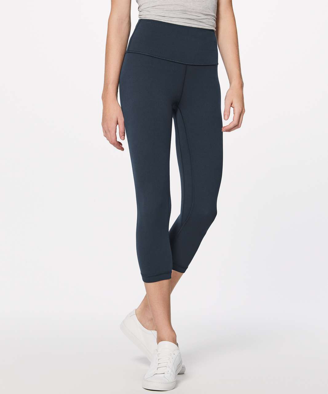 https://storage.googleapis.com/lulu-fanatics/product/27533/1280/lululemon-align-crop-19-nocturnal-teal-027783-168444.jpg