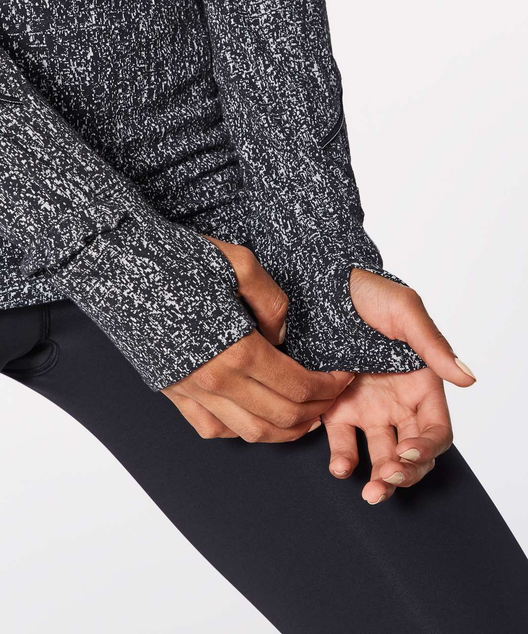 Lululemon Extra Mile Long Sleeve - Running Luon Suited Jacquard Black White