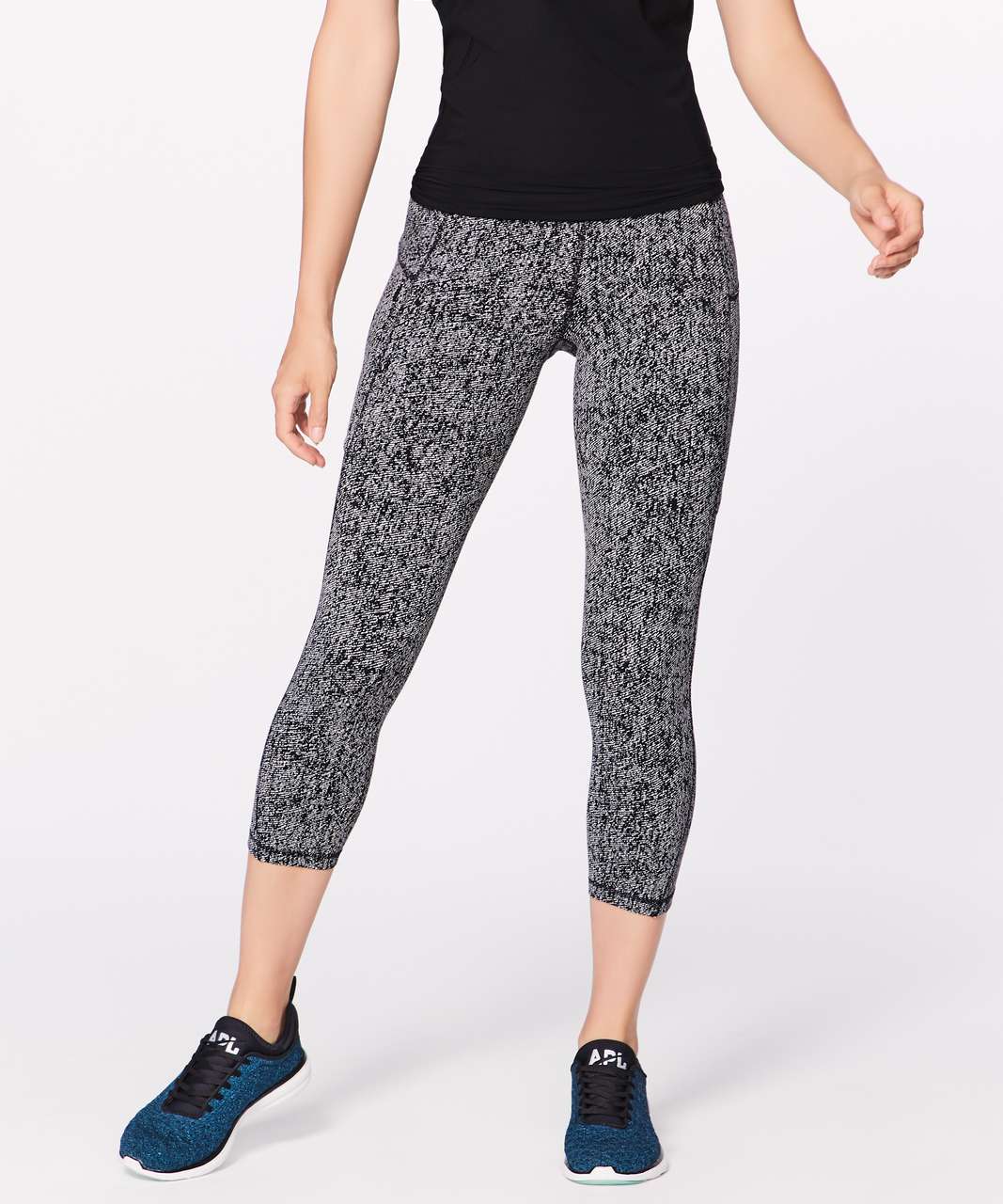 Lululemon Free To Flow Crop - Black / White - lulu fanatics