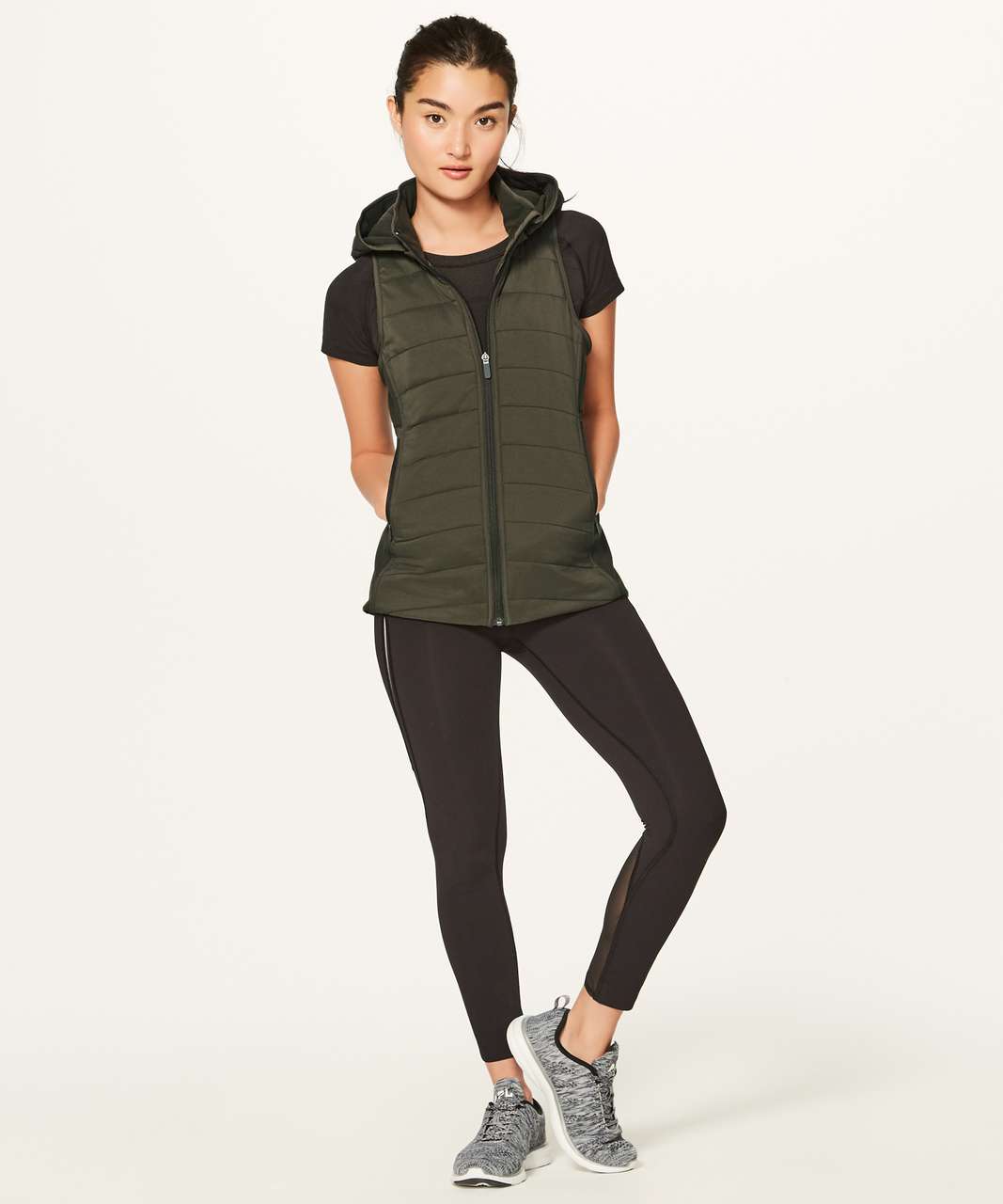 Lululemon Extra Mile Vest - Dark Olive 