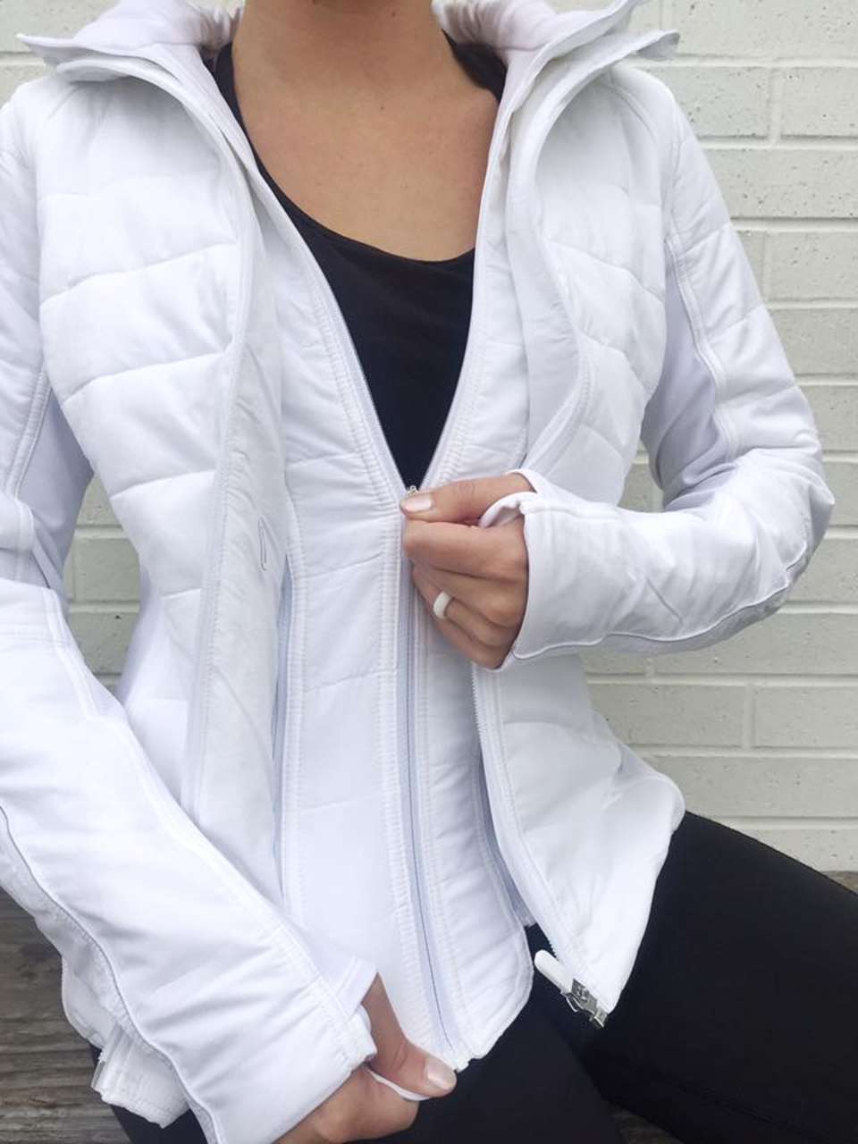 Another Mile Jacket In White