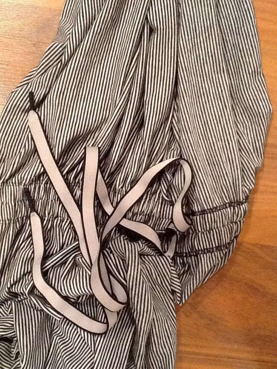 Lululemon Inner Element Scarf - Striped