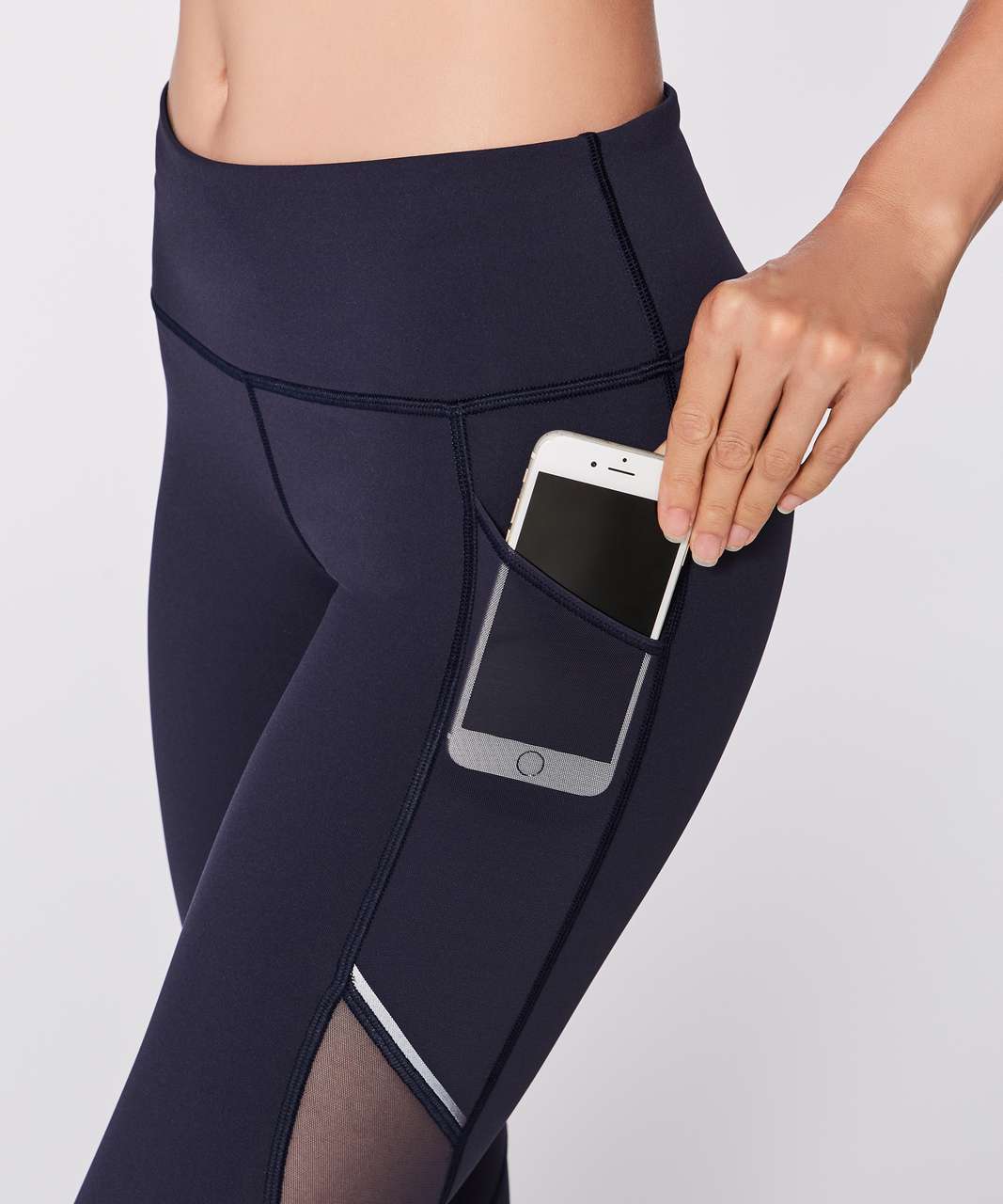 lululemon Navy Blue Cropped Leggings - Hers 6 – SproutzUturn